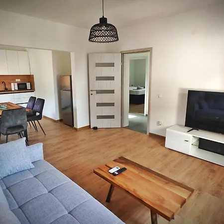 Bole & Ive Apartment